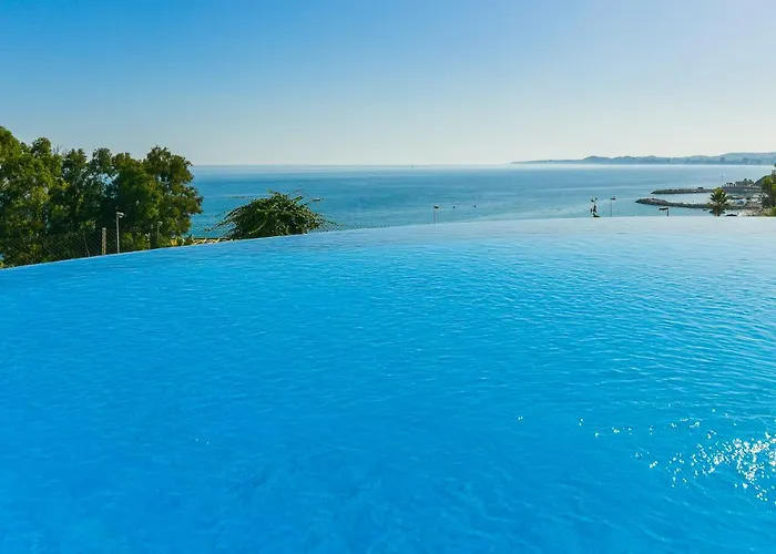 Bluebenalmadena 200Meters From The Beach With Jacuzzi And Rooftop Terrace (Adults Only)