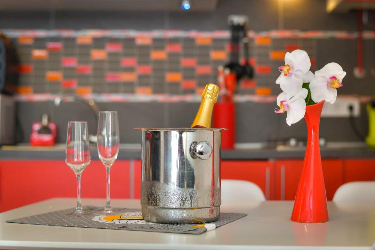 Apartment Bluebenalmadena 200meters From The With Jacuzzi And Rooftop Terrace (adults Only) *