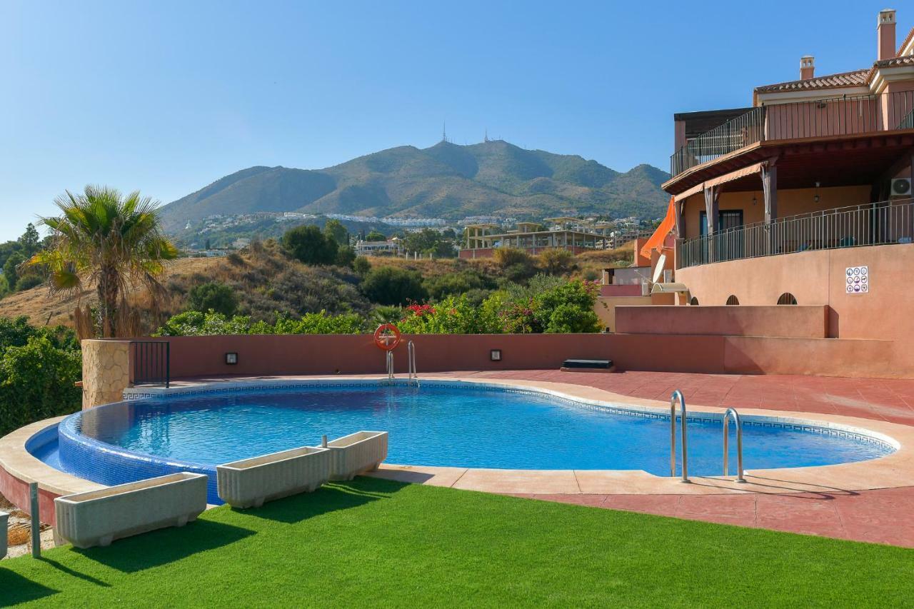 Bluebenalmadena 200meters From The With Jacuzzi And Rooftop Terrace (adults Only) Benalmádena
