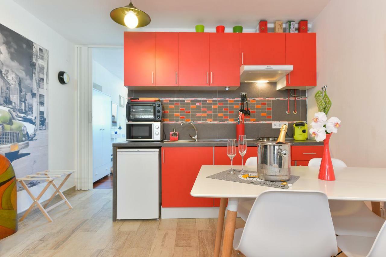 Apartment Bluebenalmadena 200meters From The With Jacuzzi And Rooftop Terrace (adults Only) Benalmádena