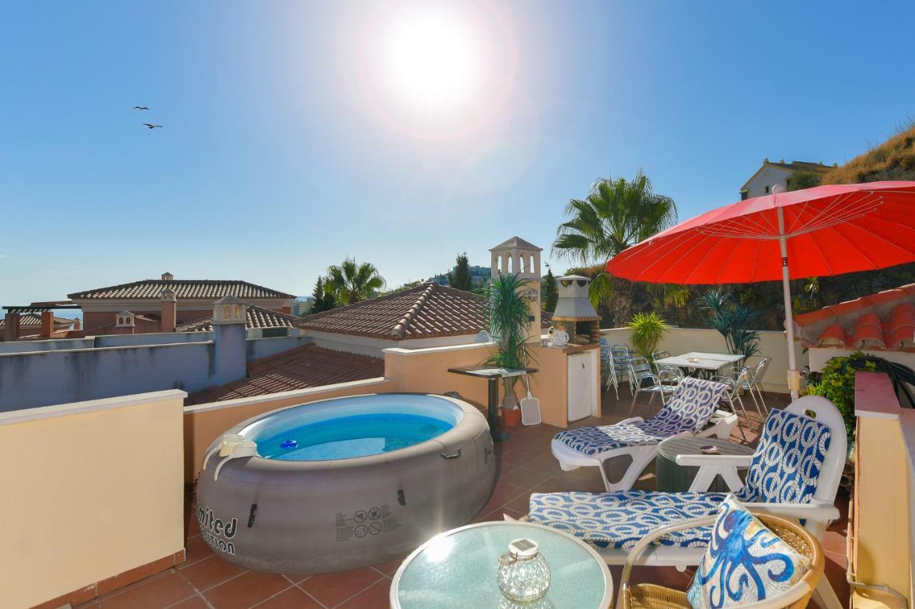 Apartment Bluebenalmadena 200meters From The With Jacuzzi And Rooftop Terrace (adults Only) Benalmádena